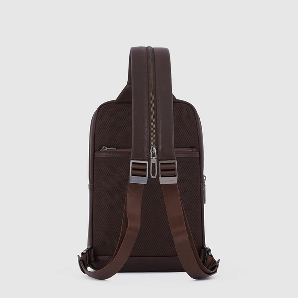 Pánská taška přes rameno na iPad®